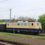 die frühere Rheingold Express Lok E10 1239 im Wittlicher Hbf vor einem nahzuzu stilechten 60er Jahre D-Zug inkl. dem Postpostwagen vom Bahnpostmuseum, der echte Bahnpost mit Sonderstempel befördet hat Loosheim (29.04.2018) - Dampfspektakel 2018