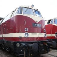 verschiedene betriebsbereite DR Dieselloks wurden ausgestellt und auf der Drehscheibe präsentiert - Sommerfest im Bw Berlin Schöneweide (11.6.2022)