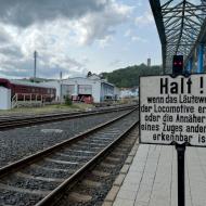 wichtiger Hinweis - egal wie gut das Fotomotiv auch sein mag, den Anweisungen vom Personal ist Folge zu leisten, einzig allein wegen der Sicherheit - mit Volldampf in den Taunus (8./9.6.2025) - unterwegs mit 52 4867