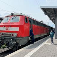 218 451-3 war die zweite Lok am Zug, sie fuhr jeweils bergab - mit Volldampf in den Taunus (8./9.6.2025) - unterwegs mit 52 4867