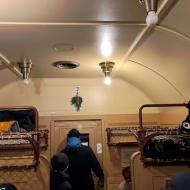 3. Klasse, Holzklasse in einer Donnerbüchse - Adventsfahrten der Berliner Eisenbahnfreunde mit 03 2155-4 (29.11.2025)