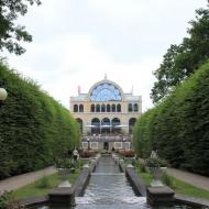 Kölner Flora - die fünfstufigen Wasserkassaden mit parallelen Laubengängen sind ein Beispiel für einen italienischen Renaissance Garten (19.06.2014)