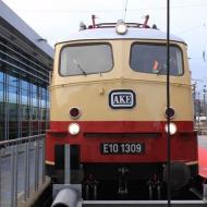 E10 1309 - zu Besuch im Kölner Hbf (04.03.2016)