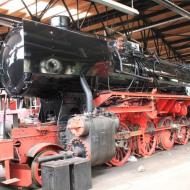 52 6106 (ex. 52 8095 aus dem Museum Dieringhausen) befindet sich in der Hauptuntersuchung. Zum Herbst 2016 sollten die Arbeiten abgeschlossen sein. Bw Gerolstein - 24.07.2016