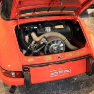 Porsche 911 SC Targa - auf F-Modell umgebaut (weiterhin mit schwarzen Fenterrahmen usw.) für ca. 65.000 Euro Schätzwert bei Coys - Interclassics Maastricht 2019