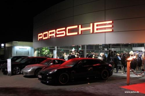 Porsche 991 - Vorstellung und offizielle PZ Köln Neueröffnung (02.12.2011)