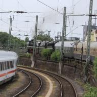 18 201 mit dem Rheingold Sonderzug von Dortmund nach Koblenz - hier auf Höhe vom früheren Bw Köln 1 (17.06.2018) - unterwegs mit 18 201 #3