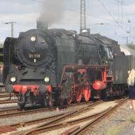 die Einfahrt in den Hanauer Bahnhof erfolgte rückwärts - vom Bw Hanau aus - mit 01 118 in die Wetterau (27.4.2019)