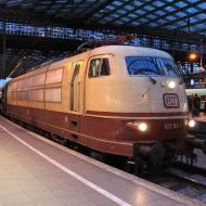 103 113-7 vor IC 118 Richtung Münster im Kölner Hbf (13.10.2013)