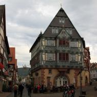 Hotel *Zum Riesen* - eins der ältesten Gasthäuser Deutschland - Sonderfahrt der HEF mit V36 406 nach Miltenberg (12.10.2019)