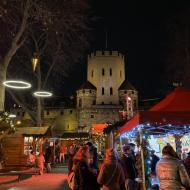 Weihnachtsmarkt auf dem Kölner Choldwigplatz (10.12.2019)