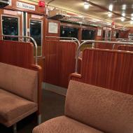Blick in das zweite Klasse Abteil vom 3839/6401 der späteren Baureihe ET/EB 167 -  Sommernachtsfahrten mit historischer S-Bahn von Berlin nach Potsdam (24.8.2024)