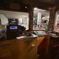 Blick in den Führerstand von 475 605 im Bahnhof Potsdamer Platz - Sommernachtsfahrten mit historischer S-Bahn von Berlin nach Potsdam (24.8.2024)