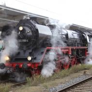 abfahrbereit in Berlin Lichtenberg - 
Adventsfahrten der Berliner Eisenbahnfreunde mit 03 2155-4 (7.12.2024)