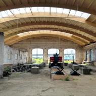 zu Besuch im Rechteck Lokschuppen, es folgt der Innenausbau, die Tore wurden zuvor eingelagert ** Lokschuppenfest im historischen Bahnbetriebswerk Hanau (13./14.6.2026)