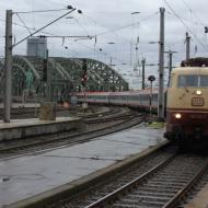 103 113-7 vor IC 119 (Köln Hbf, 12.12.2014)