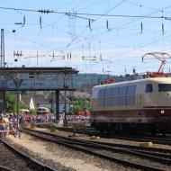 103 226-7 während der Parade auf dem Weg zum Stellwerk (14.06.2015)