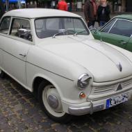 Lloyd 400 - späte Version mit Blechkarosserie - Lions-Club Voreifel - 1. Oldtimer Tour 2015