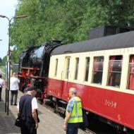 Zugüberholung in Wijlre ... 23 071 auf dem Weg nach Schin op Geul (11.07.2015)