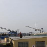 Blick auf die Concorde und Tupolev 144 im Technik Museum Sinnsheim - aus dem Wagenfenster heraus (03.04.2016)