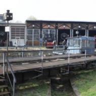 Drehscheibe im Süddeutschen Eisenbahnmuseum Heilbronn (03.04.2016). Eine komplette 01 mit Tender kann hier gedreht werden.