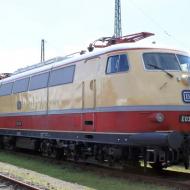 E03 001 wurden beide Drehgestelle im Jahr 2015/2016 umfassend saniert. Eine Überholung der Technik folgt später. An der Parade 2015 nahm sie fahrend teil. Die jahrelang im DB Museum Nürnberg abgestellte Lok steht seit Monaten in Koblenz. 