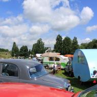 verschiedenste Campingwagen kamen zum Oldtimer Picknick im Jülicher Brückenkopf-Park (26.06.2016)