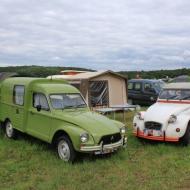 Citroen 2CV mit Citroen Dyane - Ententreffen 2016 in Kommern