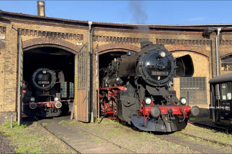 52 8079-7 von LDK (Leipziger Dampfkultour) stand unter Dampf - 51 8177-9 Else hat seit August 2025 Fristablauf - Dampflokfreunde Berlin / Berlin macht Dampf - Sommerfest 2025